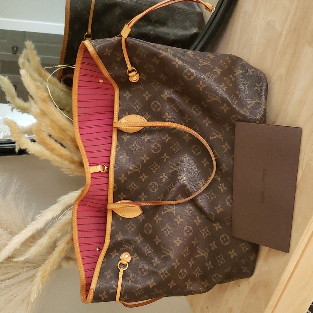 🩷Louis Vuitton GM never full 2016